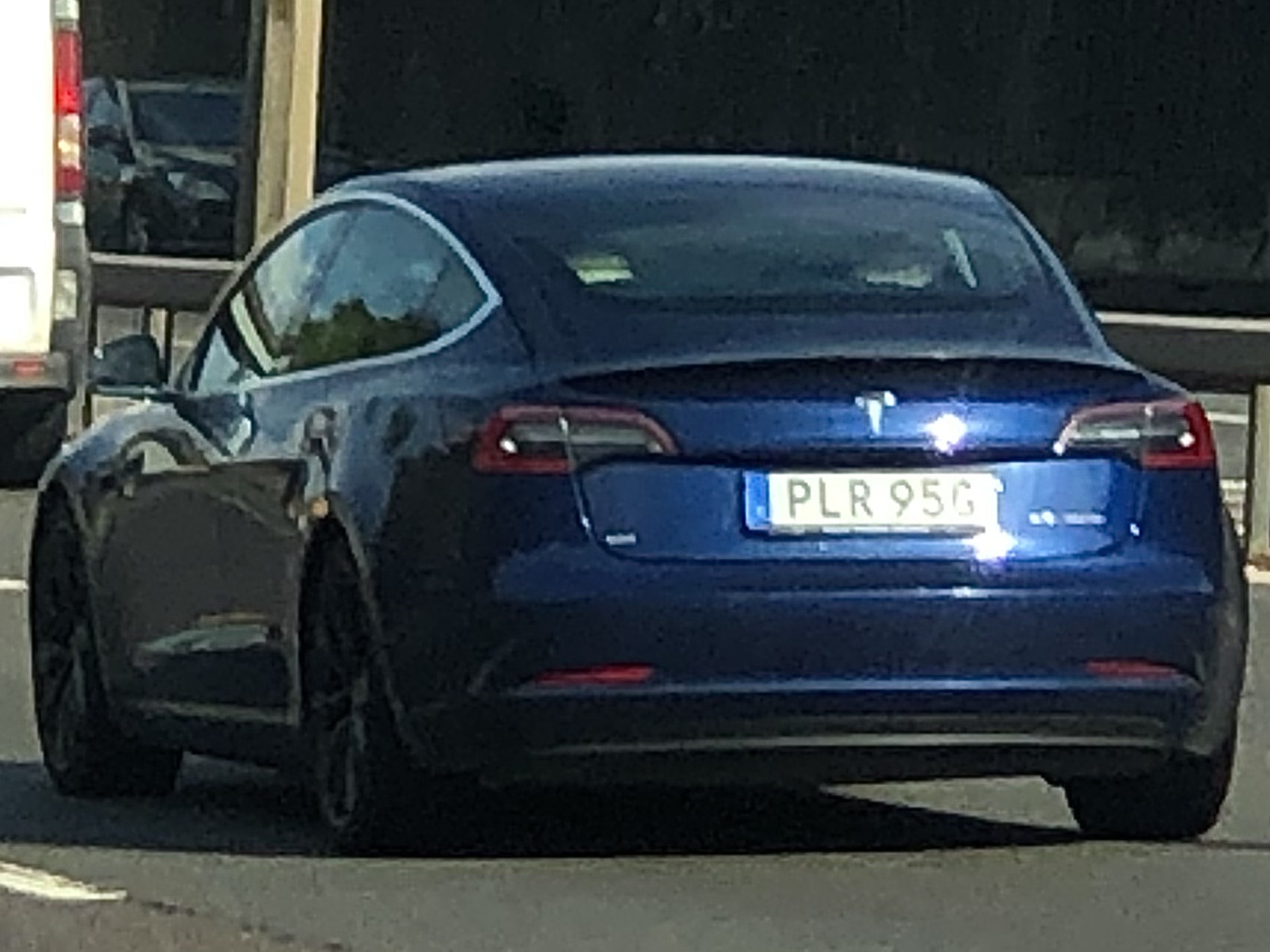 PLR 95G, Tesla Model 3 1st gen (5YJ3), 2017–2023