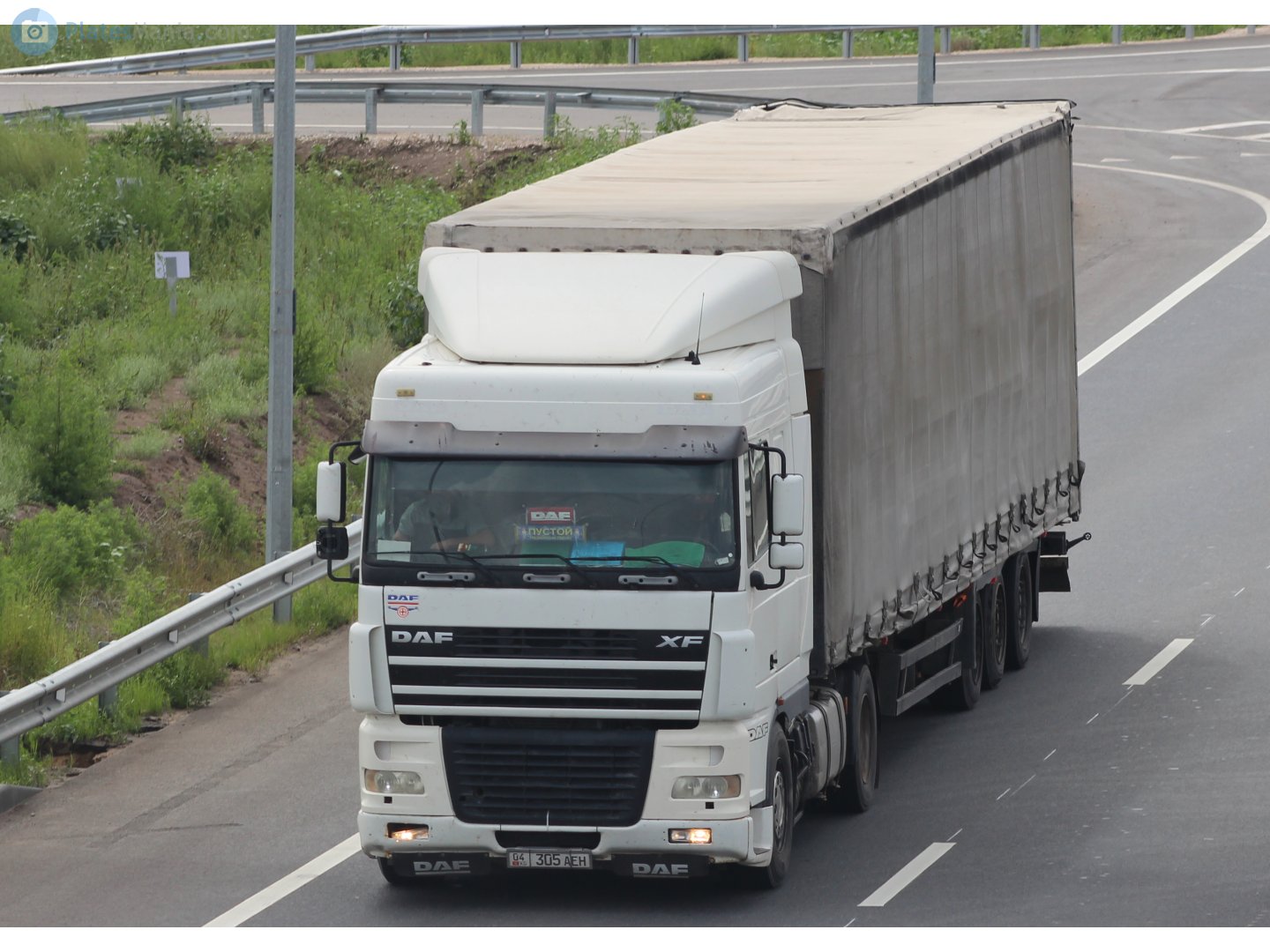 04 305 AEH, DAF XF 3rd gen (XF105), 2006–2020