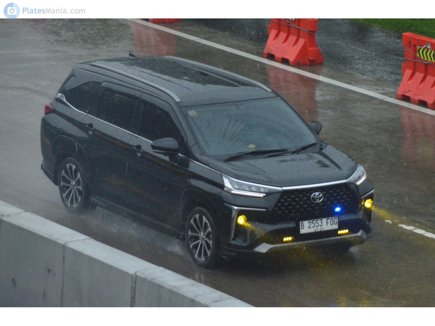 B 2553 FOG, Toyota Veloz 1st gen (W100/W150), 2021–