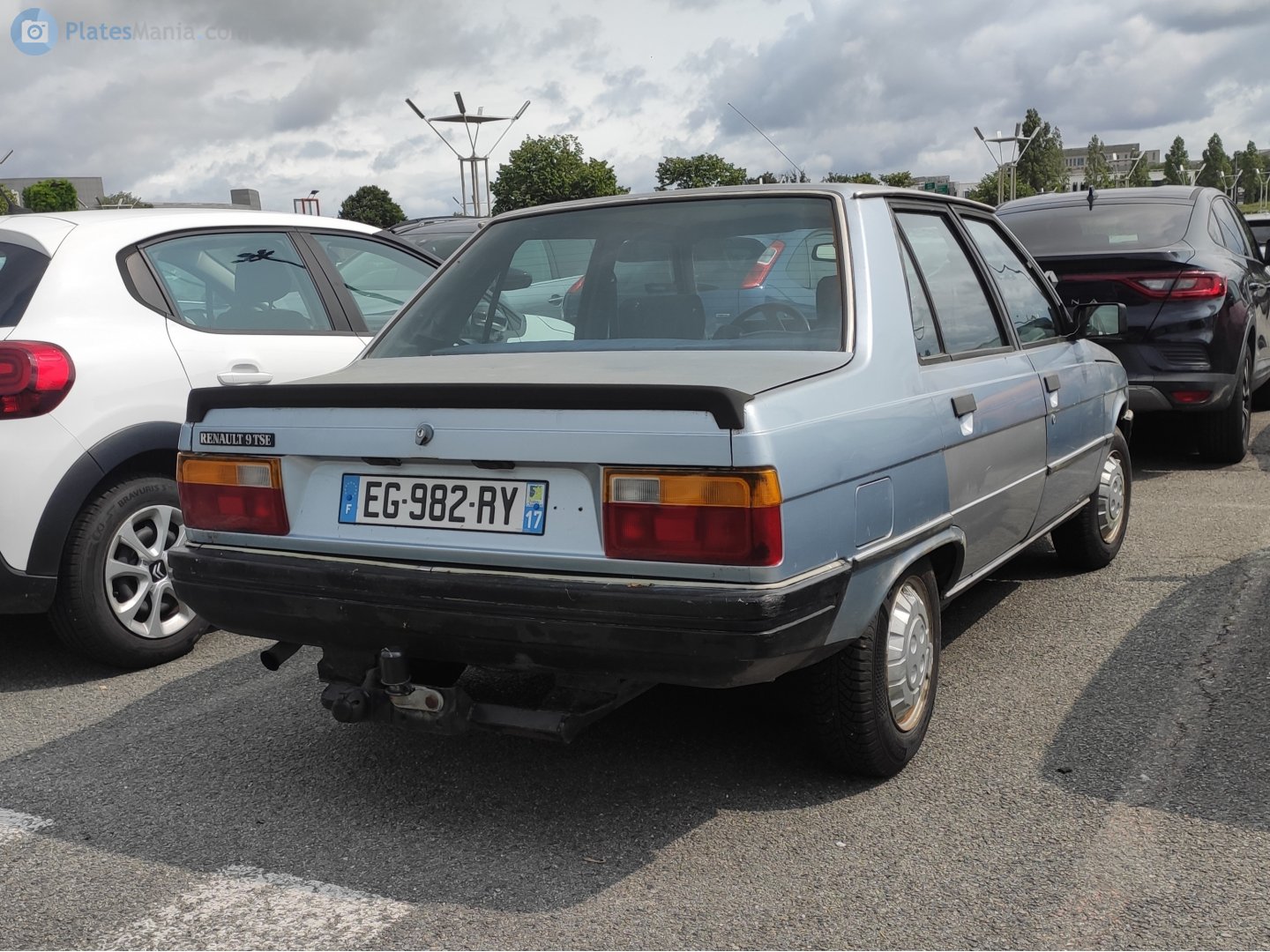 EG-982-RY, Renault 9 1st gen (L42), 1981–1989