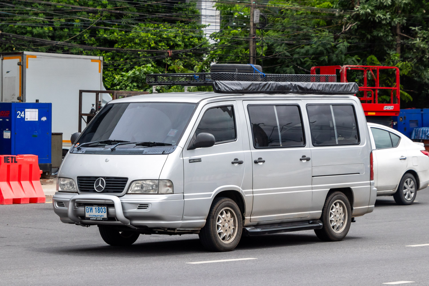 อห 1803, Mercedes-Benz MB-Series 3rd gen (W661; Pacific-market), 1995–2003