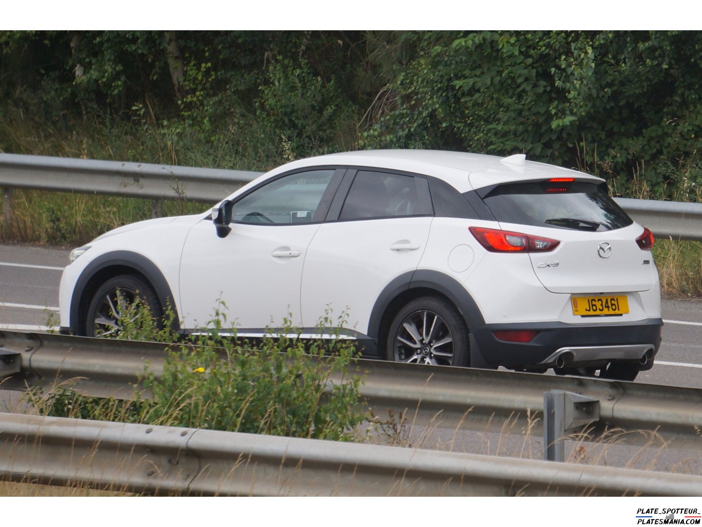 J63461, Mazda CX-3 1st gen (DK), 2015–