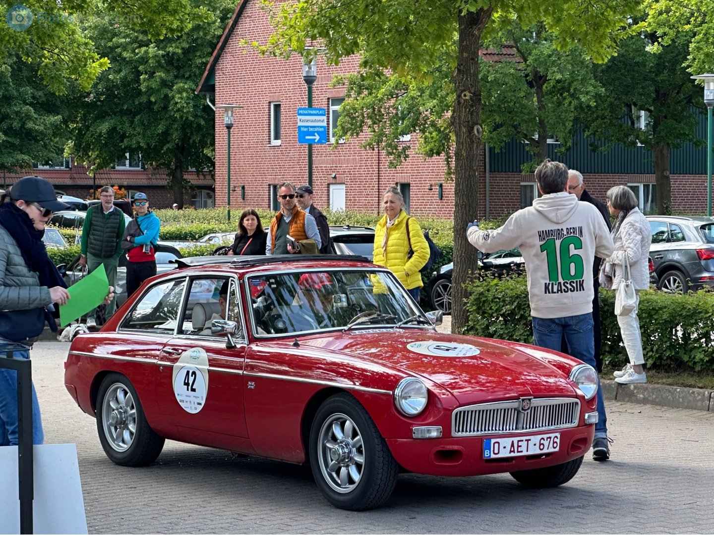 0-AET-676, MG B 1st gen GT Coupé, 1965–1980