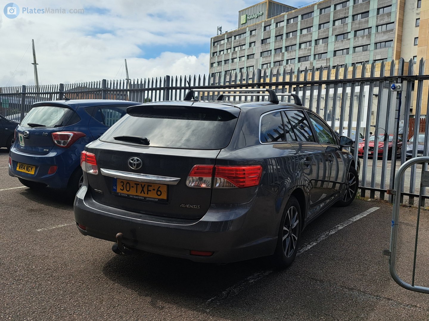 30-TXF-6, Toyota Avensis 3rd gen Tourer (T270), 1st facelift, 2011–2015
