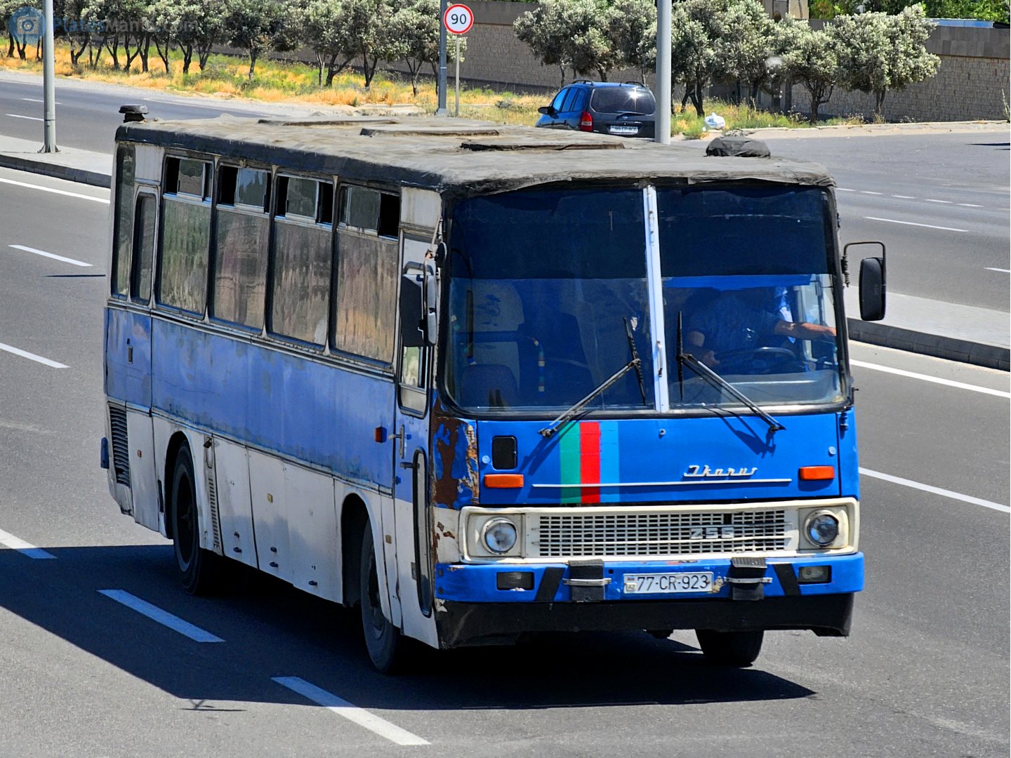 77 CR 923, Ikarus 256 
