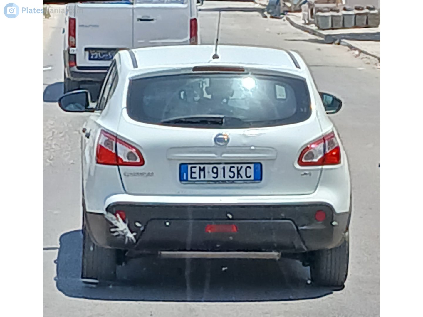 EM 915 KC, Nissan Qashqai 