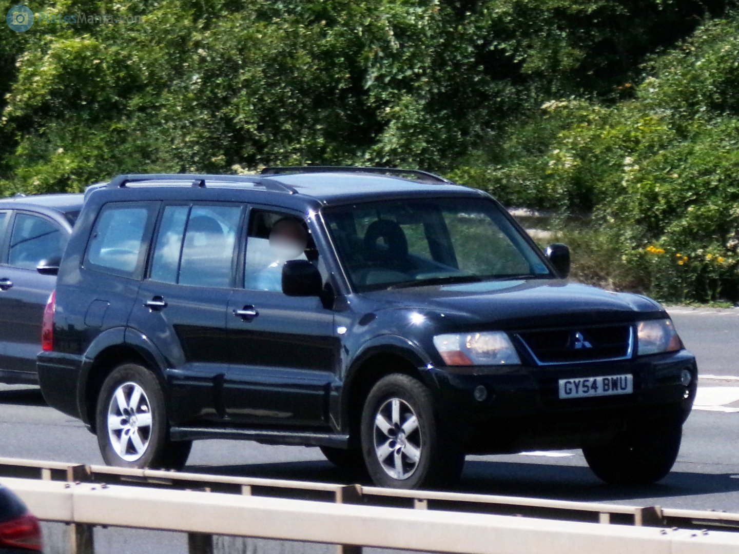 GY54BWU, Mitsubishi Shogun 3rd gen 5-door SUV (V60), 2000–2006