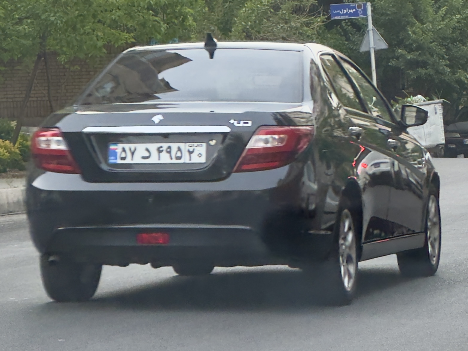۵۷د۴۹۵ ۲۰, Iran Khodro Dena 1st gen (NX7), 2011–