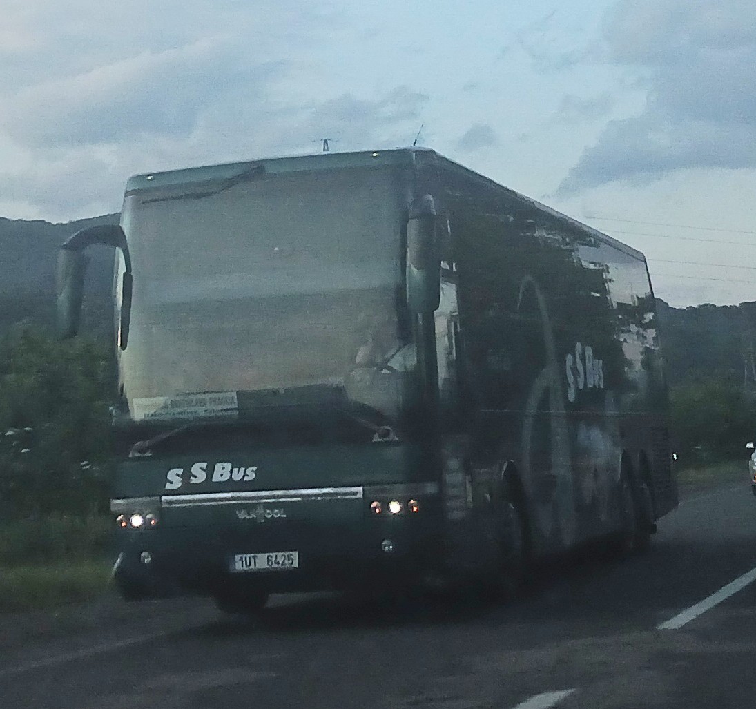 1UT 6425, Van Hool T916 