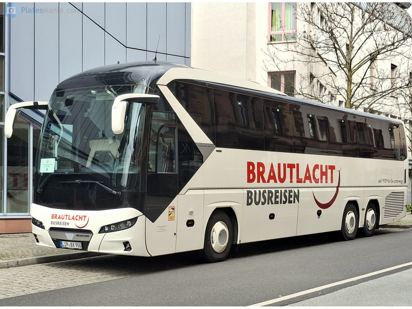 LIP BX 900, Neoplan Tourliner 