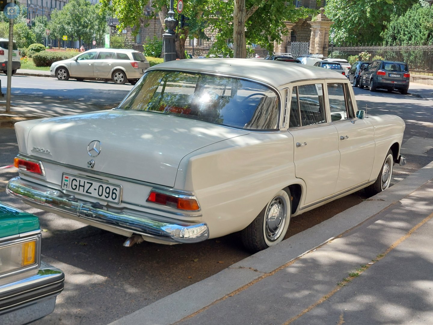 GHZ-096, Mercedes-Benz S-Klasse 3rd gen (W116/V116), 1972–1980