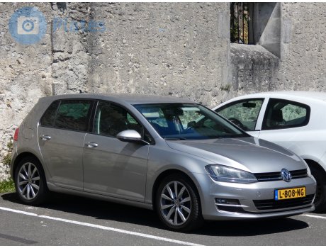 L-808-NG, Volkswagen Golf