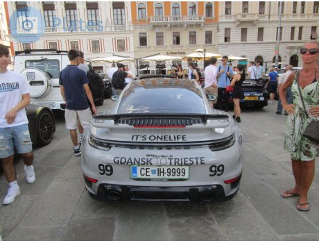 CE IH-9999, Porsche 911