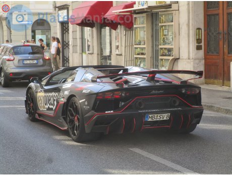 MB SV 8, Lamborghini Aventador