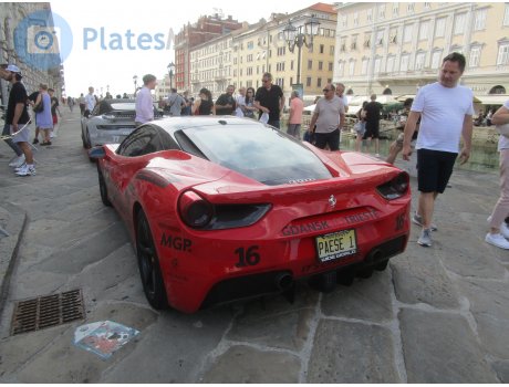 PAESE 1, Ferrari 488