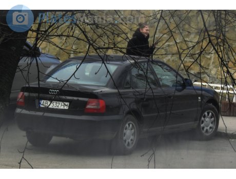 AB 7532 HM, Audi A4