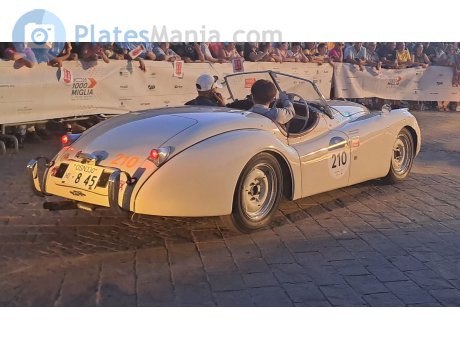 なにわ 330 ほ 845, Jaguar XK120