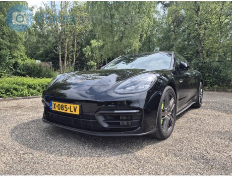 X-085-LV, Porsche Panamera