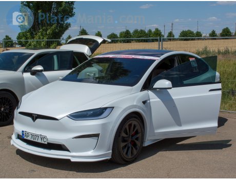 AP 7077 YC, Tesla Model X