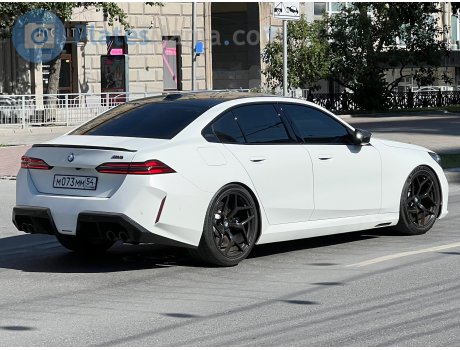 м073мм54, BMW M5