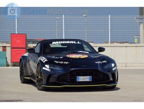 GS 007 FR, Aston Martin V12 Vantage