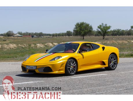 313 NNN 13, Ferrari 430 Scuderia