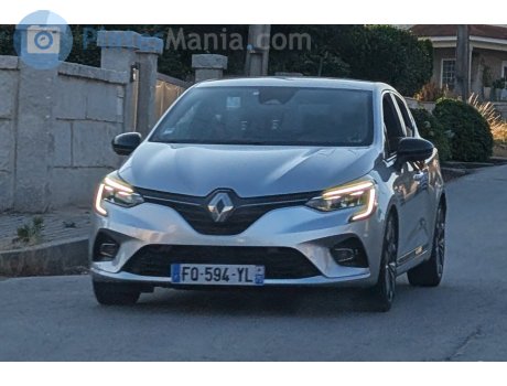 FQ-594-YL, Renault Clio