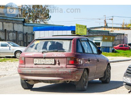 р784вм82, Opel Astra