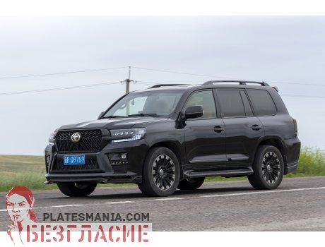 新F·Q9759, Toyota Land Cruiser