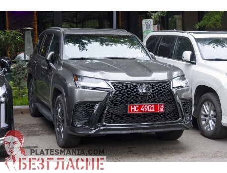 HC 4901, Lexus LX