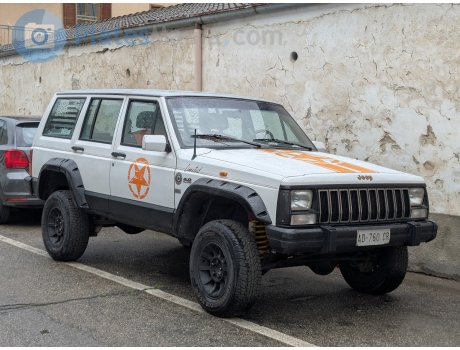AD 760 CR, Jeep Cherokee