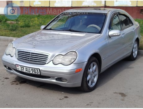 37 AU 983, Mercedes-Benz C-Klasse