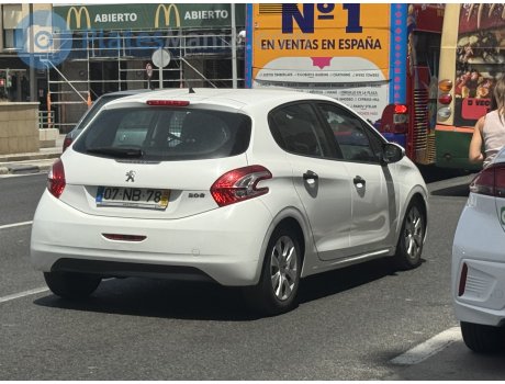 07-NB-78, Peugeot 208