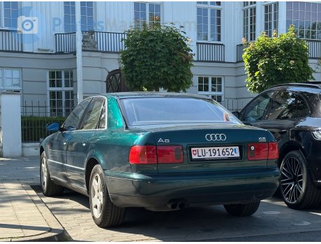 LU 191652, Audi A8
