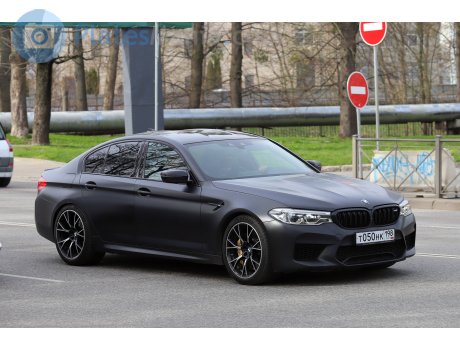 т050нк198, BMW M5