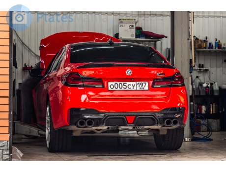 о005су197, BMW M5