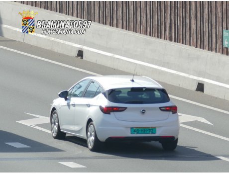 48-HH-72, Opel Astra
