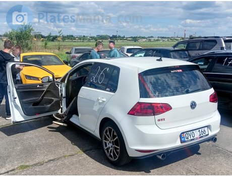 QYO 166, Volkswagen Golf