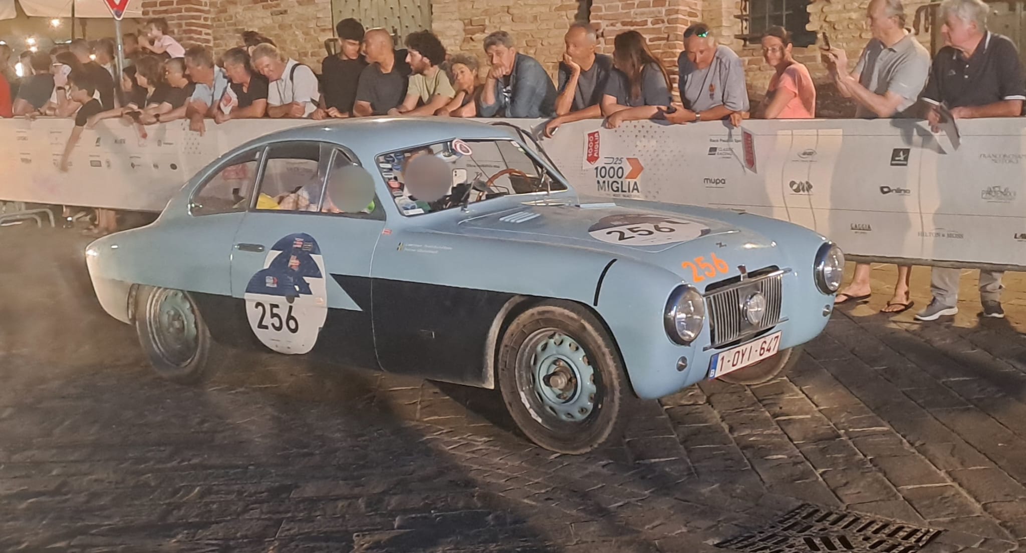 1-OYI-647, FIAT 1100 