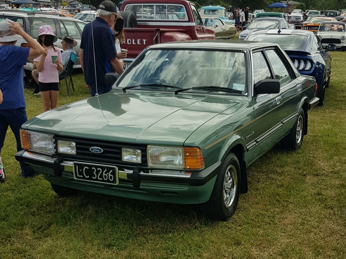 LC3266, Ford Cortina 4th gen 4-door Sedan (Mk4; TC3), facelift, 1979–1982