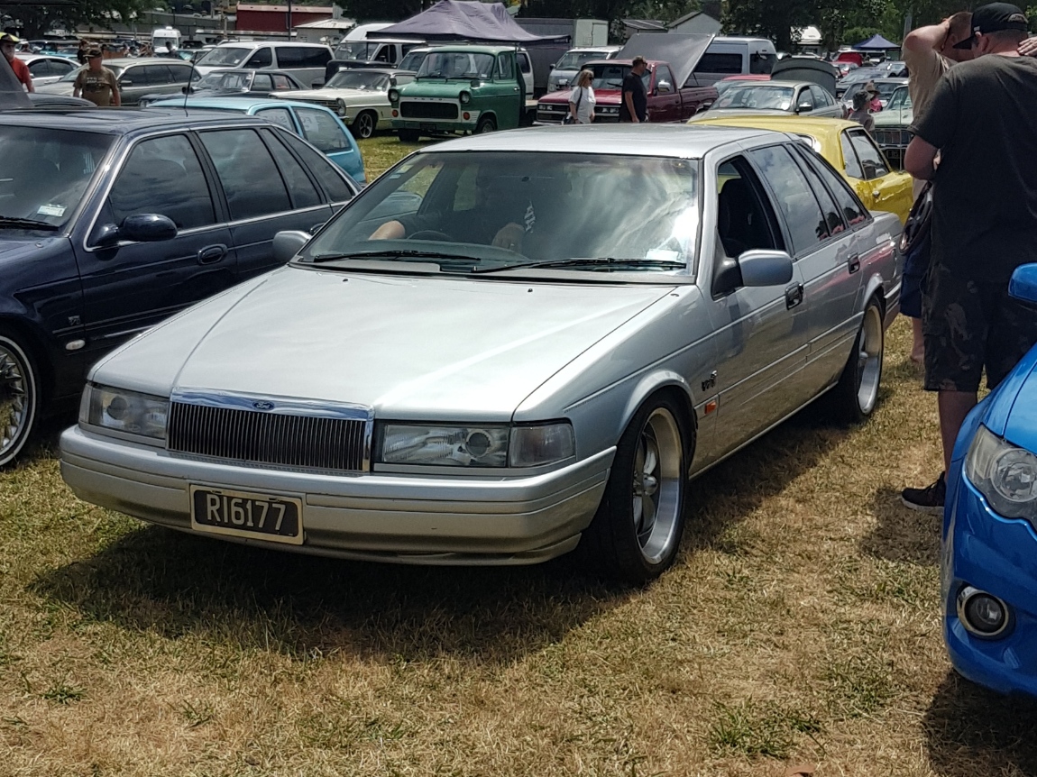 RI6177, Ford Fairlane Australia: 4th gen (NA/NC; AU-market), 1988–1995