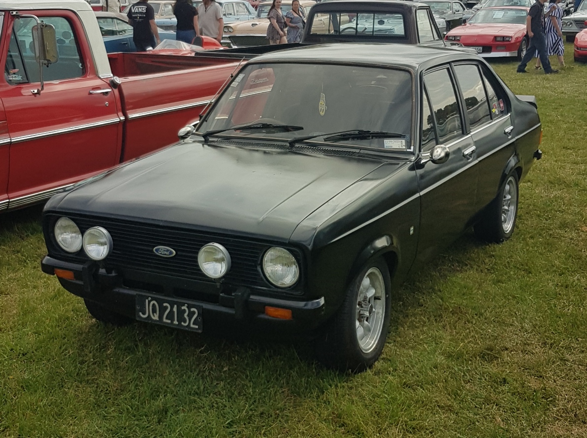 JQ2132, Ford Escort 2nd gen 4-door Sedan (AFR), 1974–1980