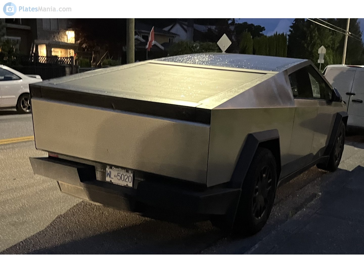 WL-5020, Tesla Cybertruck 1st gen, 2023–
