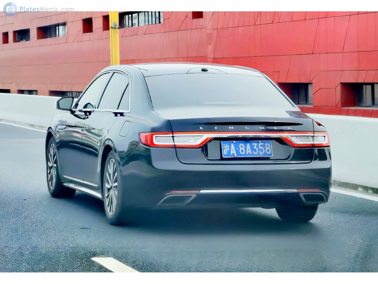 沪A·8A358, Lincoln Continental 10th gen (CD4), 2016–2020