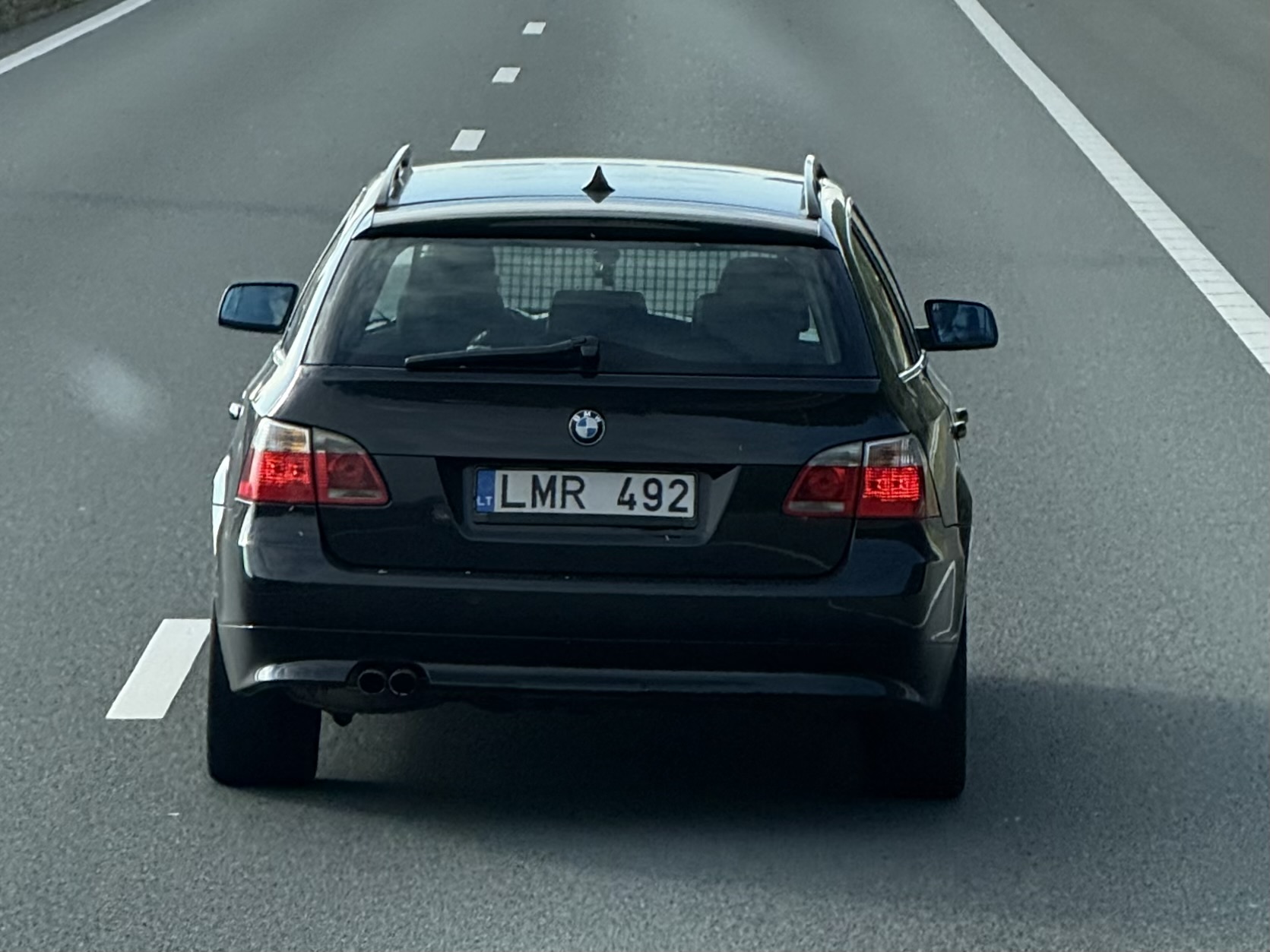 LMR 492, BMW 5 Series 5th gen Touring (E61), 2004–2010