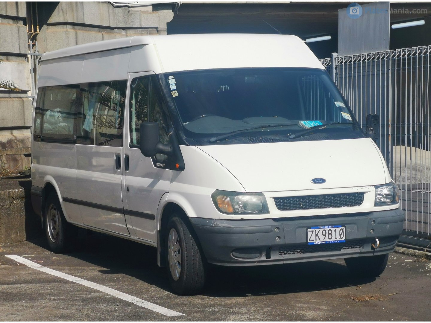 ZK9810, Ford Transit 3rd gen Van (V184/V185), 2000–2006
