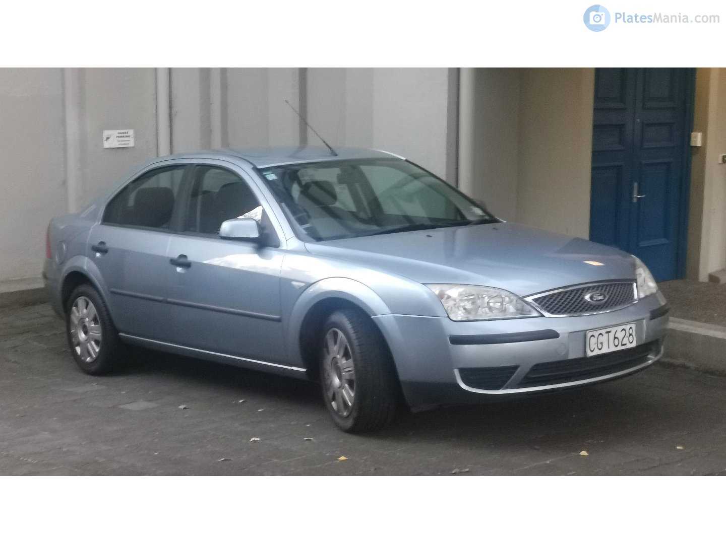 CGT628, Ford Mondeo 2nd gen Sedan/Liftback (Mk3; CD132), 2000–2007