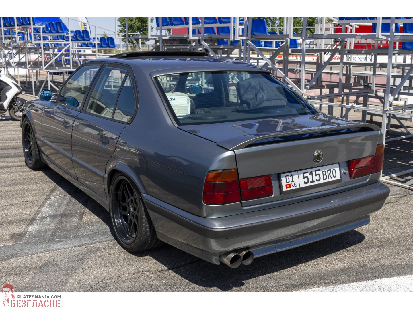 01 515 BRO, BMW 5 Series 3rd gen Sedan (E34), 1988–1995