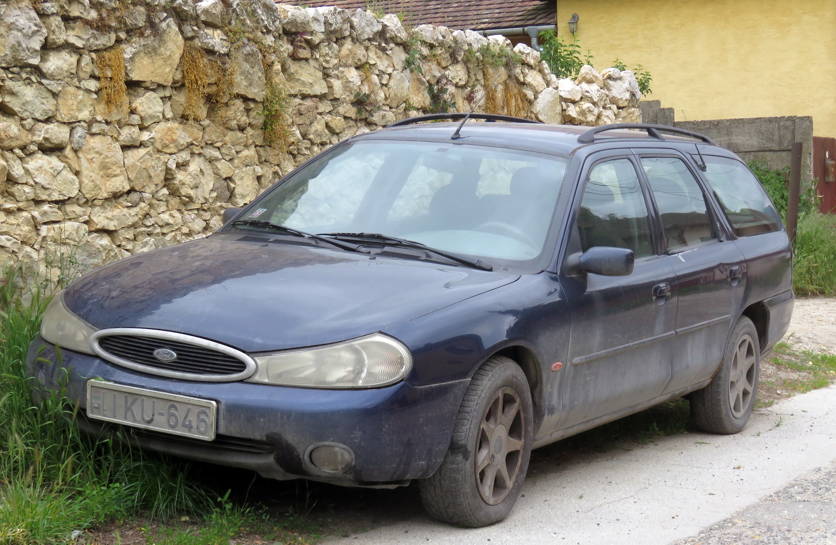 IKU-646, Ford Mondeo 1st gen Turnier Wagon (Mk2; CDW162), facelift, 1996–2000
