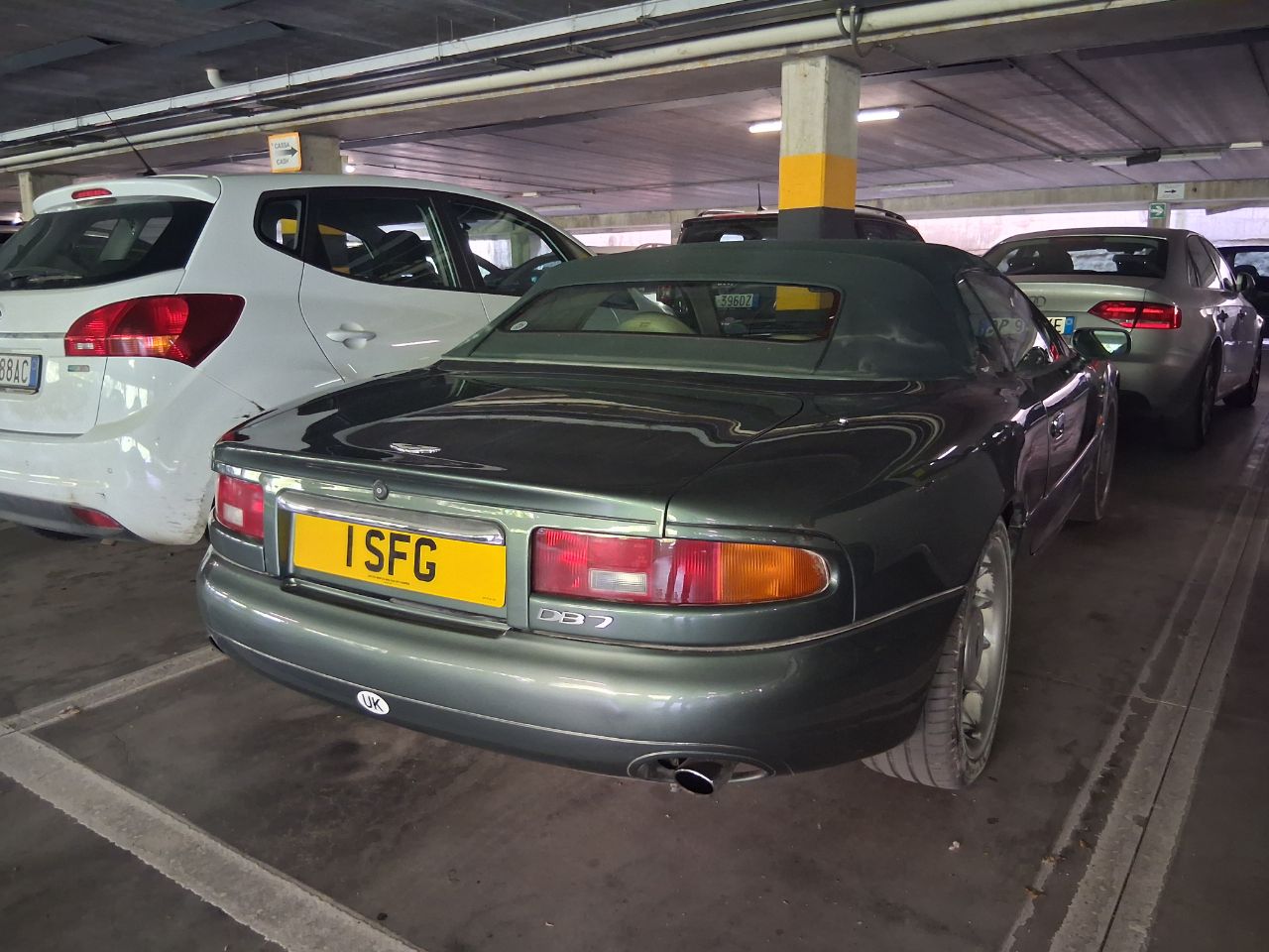 1SFG, Aston Martin DB7 DB7 Volante, 1996–2004